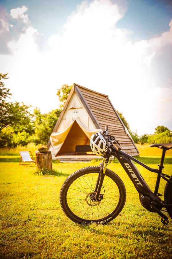Greenvalleyglamping Sesce Pri Preboldu Exterior foto